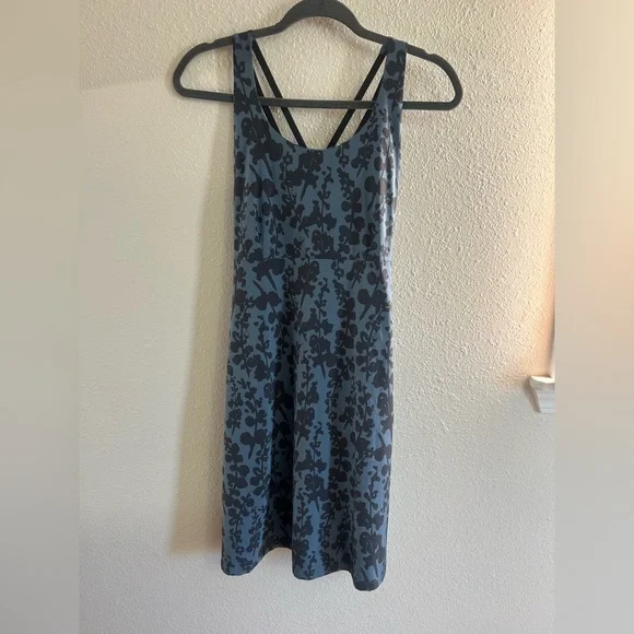 Royal Robbins Spotless Evolution Floral Tank Active Dress Womens Size 4 - Picture 5 of 13